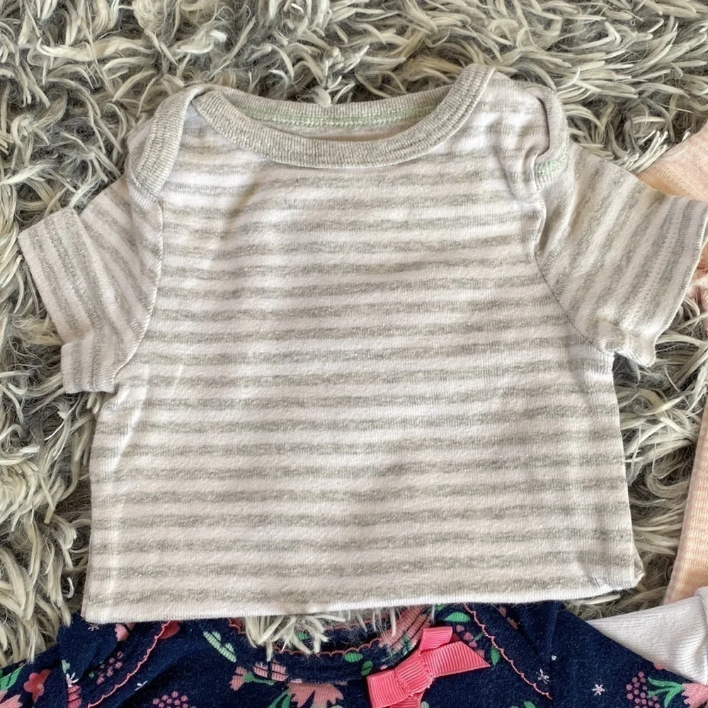 Baby Girl Short Sleeve Onesie Bundle Size 3-6 months